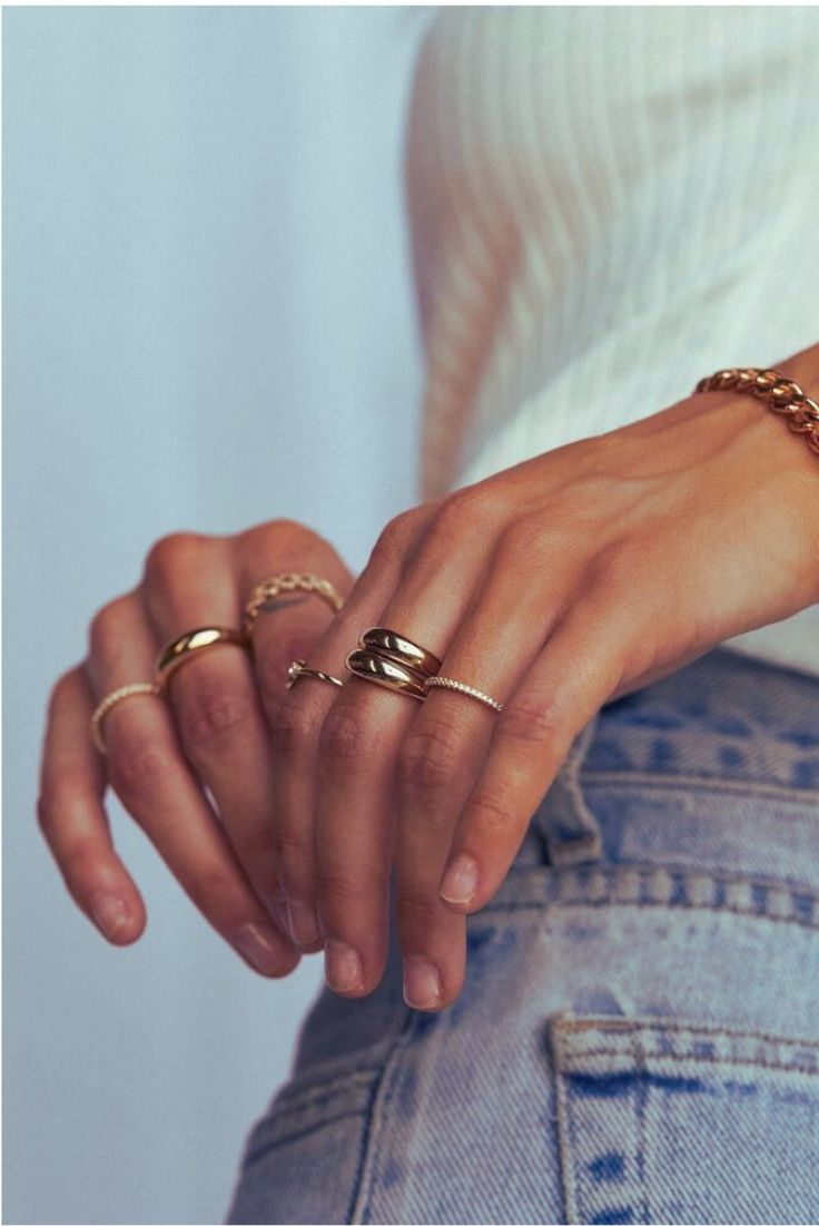 Joyería enchapada 18K.