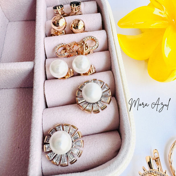 Joyero crema y joyas rose